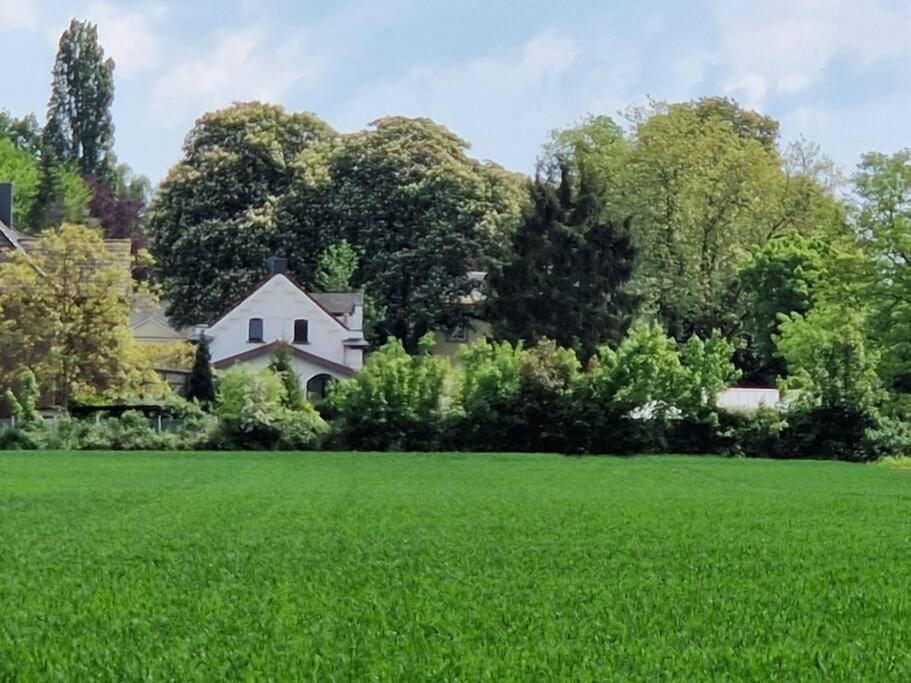 Historische Villa Mit Garten, Luxus 메어부쉬 외부 사진